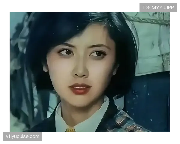 朱琳训练完直接啃冰棍,这自律人设是不是有点绷不住了?